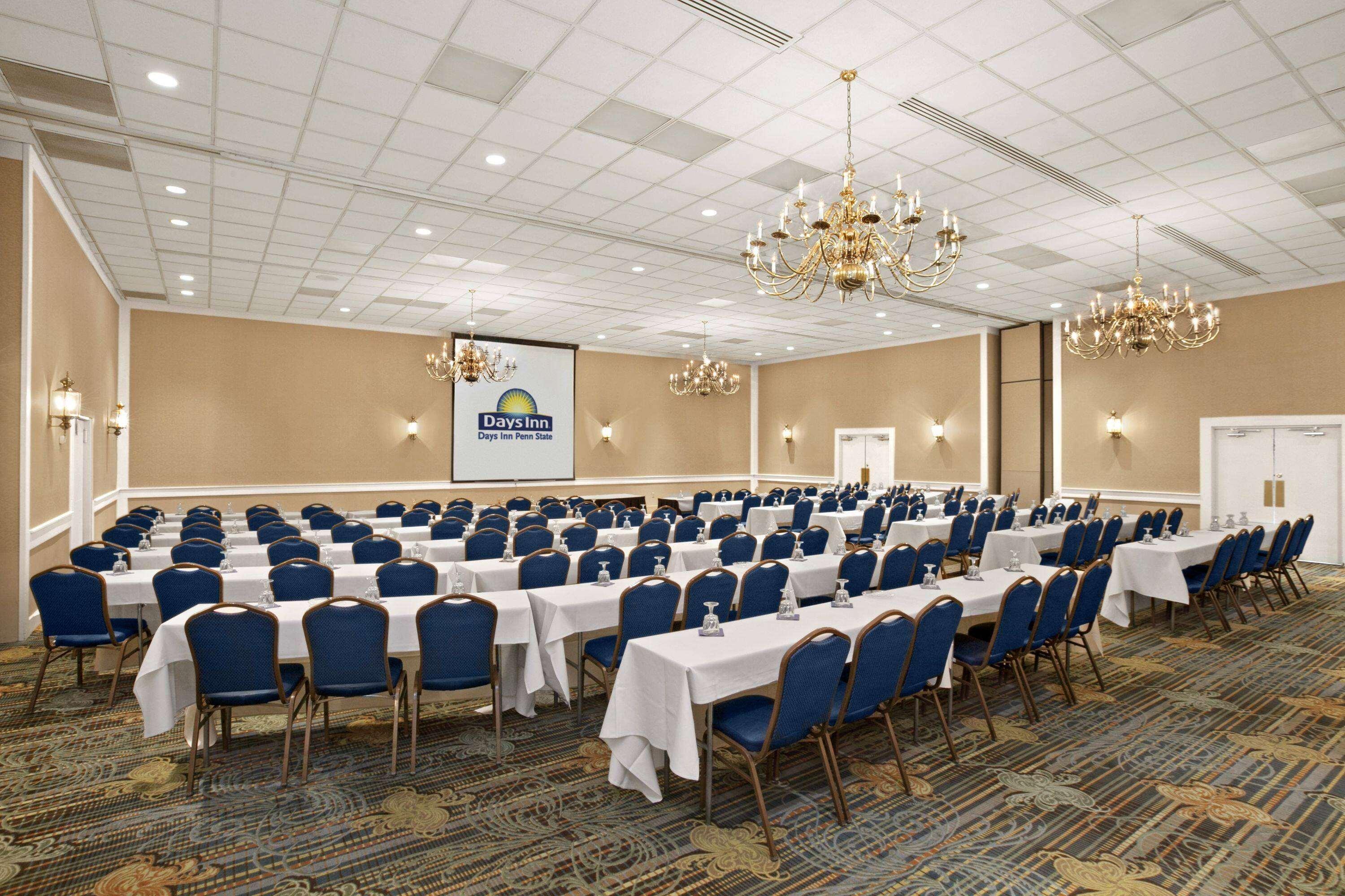 Days Inn By Wyndham Penn State Стейт Колледж Экстерьер фото