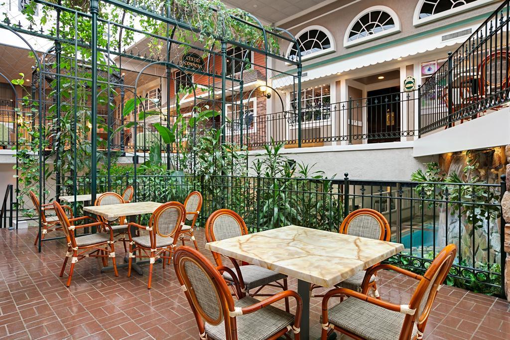 Days Inn By Wyndham Penn State Стейт Колледж Экстерьер фото