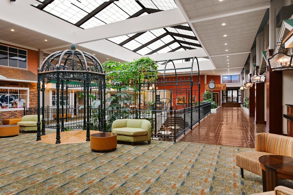 Days Inn By Wyndham Penn State Стейт Колледж Экстерьер фото